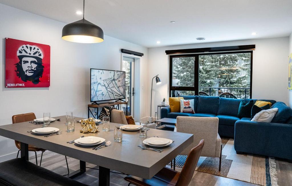 Revel In The Stoke By Revelstoke Vacations Διαμέρισμα Εξωτερικό φωτογραφία