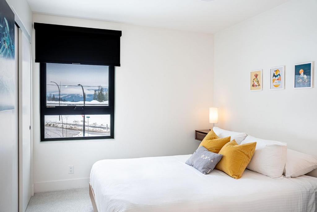 Revel In The Stoke By Revelstoke Vacations Διαμέρισμα Εξωτερικό φωτογραφία